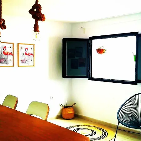 La Casa De Para 2 * La Santa